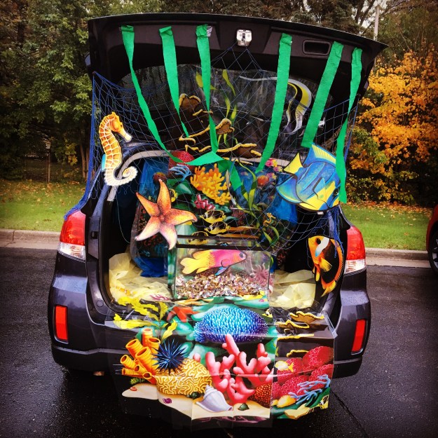 2016-10_trunk-or-treat
