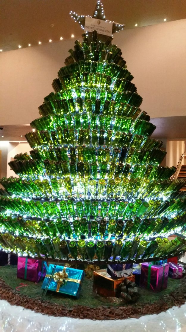 2016-12_wine-bottle-christmas